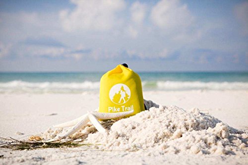 Pike Trail Pocket Beach Blanket (60 in X 56 in) – Lightweight Sand Proof Picnic Blankets, Compact Outdoor Blankets, Waterproof Pocket Blanket for Hiking, Camping, Picnics, Travel and Beach Trips - color: Apple Green