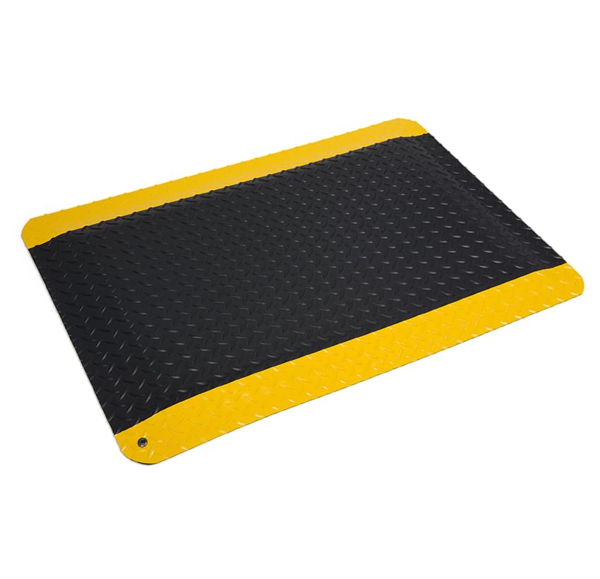 Wearwell Diamond-Plate Select Mat - Black/Yellow. Anti-Fatigue Workstation Mat. 2' W x 3' L x 9/16" Thickness. PVC Vinyl Surface with PVC Sponge. For Dry Industrial Use (495.916x2x3BYL) - size: 36"L x 24"W x 0.6"Th