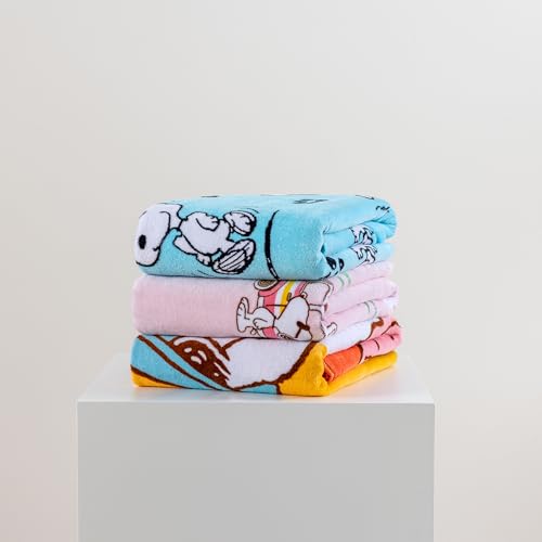 Berkshire Peanuts® Snoopy Beach Towel — 100% Cotton Pool & Beach Towel, Absorbent, Quick-Drying & Sand-Free, 36'' × 72'', Poses and Paws - color: Poses and Paws