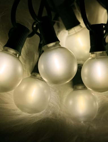 25Ft Christmas Outdoor String Lights, G40 Globe Lights with 27 0.6W Frosted Warm White Bulbs, Vintage Christmas Lights for Holiday Party Backyard Xmas Tree Wedding Garden Patio Porch Decor, Green Wire - color: Frosted White, size: 25Ft