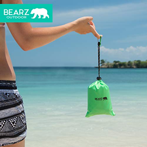 Pocket Blanket - Beach Blanket Waterproof Sandproof, Picnic Blankets Waterproof Foldable, Lightweight & Compact for Hiking, Camping, Travel, Festival Accessories - color: Shamrock Green