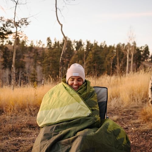 CORE Outdoor Weighted Blanket | Packable Waterproof Picnic Blanket, Beach Mat, Tent Camping Rug, & Stadium Blanket | Large Portable 94" x 78" Quilt Design with Built-in Straps and Carry Handle - color: Evergreen Vista