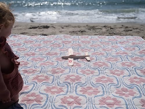 Shwally The Picnic Mat - Indoor/Outdoor Rug with Hand-Drawn Designs - Machine Washable, Water Resistant, Durable & Wipeable Material - Foldable & Easy to Carry - Large (Dakota Sky) - style: Dakota Sky