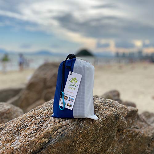 Pocket Blanket 71"x55", Lightweight Compact Sandproof Waterproof Outdoor Blanket for Beach, Hiking, Camping, Travel, Festivals, Picnic with Pockets, Loops, Stakes, Carabiner - color: White Blue