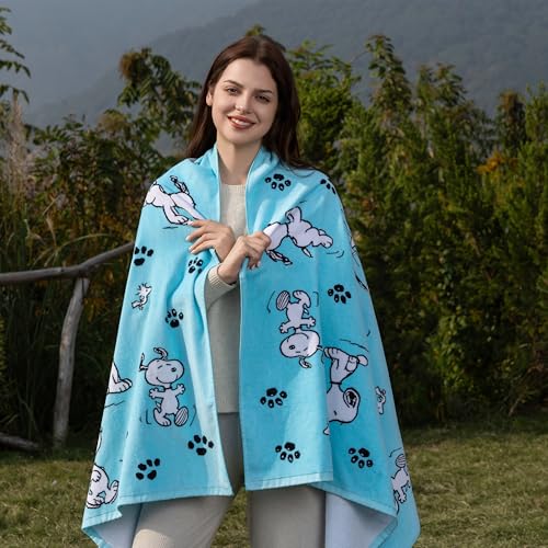 Berkshire Peanuts® Snoopy Beach Towel — 100% Cotton Pool & Beach Towel, Absorbent, Quick-Drying & Sand-Free, 36'' × 72'', Poses and Paws - color: Poses and Paws