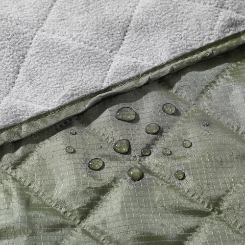 Tranqun 2 Large Outdoor Blanket 78'' x 55'' Quilted Windproof Waterproof Fleece Sandproof Stadium Foldable Warm Blanket for Camping Picnic Sporting Events Cold Weather (Military Green) - color: Military Green