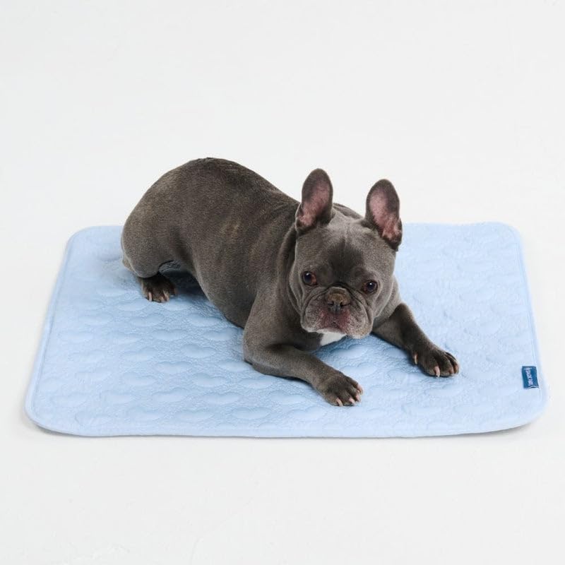 Spark Paws Cooling Mat for Dogs - Self Cooling Dog Mat & Pet Cooling Pad for Large, Medium & Small Dogs - Non-Toxic, Non-Gel Washable Cooling Bed - Hearts Blue - Size M - color: Hearts Blue, size: Medium