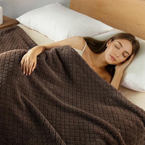 Exclusivo Mezcla Fleece Throw Blanket for Couch and Bed,Extra Soft Warm Decorative Fuzzy Throws for Women,Lightweight Cozy Blankets Size 50x60 Inches, Coffee - color: Coffee, size: Throw ( 50x60 IN )