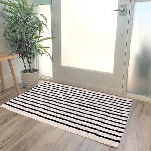 LEEVAN Black and White Striped Rug Doormat 2x3 Washable Front Porch Rug Farmhouse Layered Door Mats Outdoor Cotton Hand Woven Throw Carpet for Entryway/Front Steps/Bathroom/Home Entrance - color: Black and White, size: 2' x 3' (Rectangular)