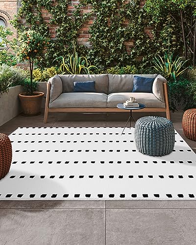 Outdoor Rug, Boho Black Geometric Dots on White Indoor Area Rug Outdoor Carpet RV Camping Rugs 4x6ft Modern Simplistic Style Outside Mat for Patio Picnic Porch Deck Balcony Backyard - size: 4' x 6' (Rectangular)