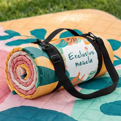 Exclusivo Mezcla Extra Large Waterproof Picnic Blankets 3 Layer, Sandproof and Foldable Outdoor Blanket for Beach Camping, Park and Travel - color: Green Leaf