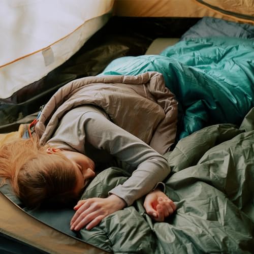COVACURE Camping Blanket - Waterproof Outdoor Blanket, Packable & Lightweight, Warm Puffy Quilt for Camping, Hiking, Backpacking, Travel, Beach Essentials - color: Down Green