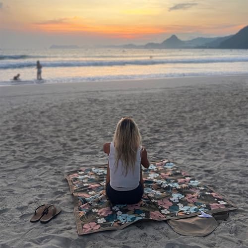 Little Unicorn 5'x7' Outdoor Family Picnic & Beach Blanket | Durable & Water-Resistant Fabric | Compact Fold & Easily Wipes Clean | Zipper Pocket (Hibiscus) - color: Hibiscus, size: 5 x 7