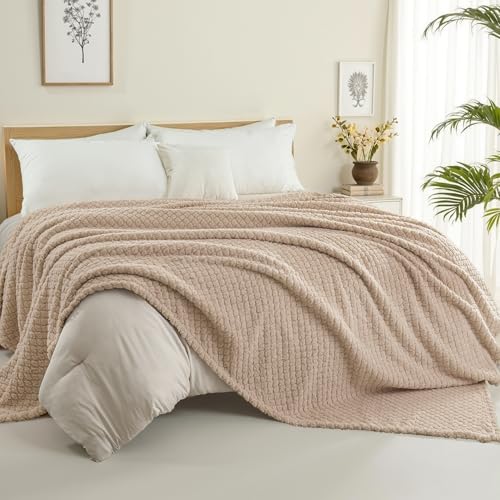 Exclusivo Mezcla Twin Size Fleece Blanket for Bed, Extra Soft Warm Decorative Fuzzy Blanket for Women, Lightweight Cozy Bedding Blankets, 60x80 Inches, Camel - color: Camel, size: Twin ( 60x80 IN )