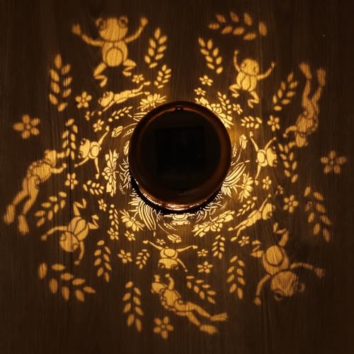 Frog Decoration Solar Lanterns Outdoor Waterproof Garden Decor Gifts for Women Mon Grandma Metal Hanging Solar Lights for Outside LED Lanterns for Yard, Patio, Lawn, Tabletop, Pathway - style: Frog