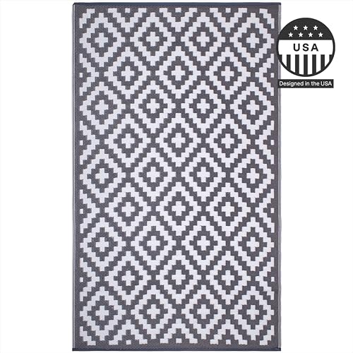 FH Home Outdoor Rug - Waterproof, Fade Resistant, Reversible - Premium Recycled Plastic - Geometric - Patio, Porch, Deck, Balcony - Aztec - Gray & White Crease Free - 5 x 8 ft - color: Aztec - Gray & White, size: 5' x 8' (Rectangular)
