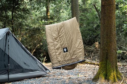 OneTigris Featherlite Ultralight Sleeping Quilt, Weighs 35oz, Warm Hammock Topquilt 40 Degree, with Footbox, Perfect for Outback Camping, Hiking, Backpacking and Hammocks - color: Coyote Brown