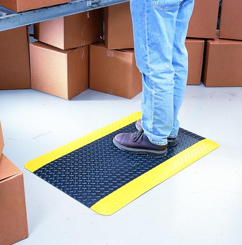 Wearwell Diamond-Plate Select Mat - Black/Yellow. Anti-Fatigue Workstation Mat. 3' W x 5' L x 9/16" Thickness. PVC Vinyl Surface with PVC Sponge. For Dry Industrial Use (495.916x3x5BYL) - size: 3' W x 5' L x 9/16"