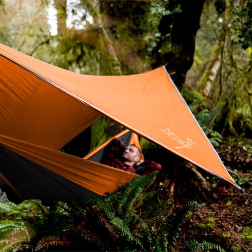 Wise Owl Outfitters Hammock Rain Fly – Waterproof Camping Tarp Cover with Tent Stakes & Carry Bag, Ultralight Shelter for Backpacking & Outdoor Shade - color: Orange, size: Standard (26 oz)