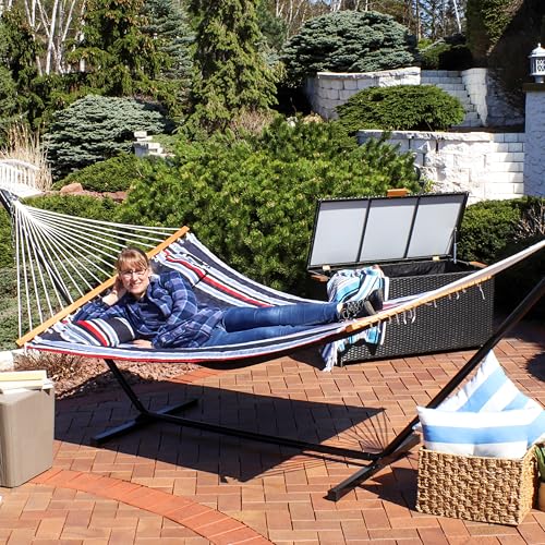 Sunnydaze Quilted Double Hammock for Outside with Spreader Bars and Pillow - 450 lb Capacity, 74x55 Inch Bed, UV Resistant, Quick Dry - Chains Included, Stand Sold Separately - Nautical Stripe - color: Nautical Stripe