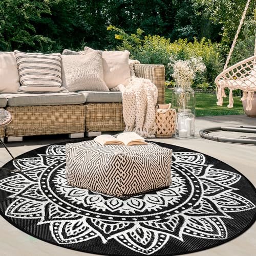 famibay Round Outdoor Rugs for Patios, 6 Ft Round Outdoor Rug Waterproof Round Patio Rug Outdoor Plastic Straw Rug Lightweight Portable Boho Outdoor Carpet Mats for Patio Backyard Camping Porch - color: Black/White, size: Round 6ft