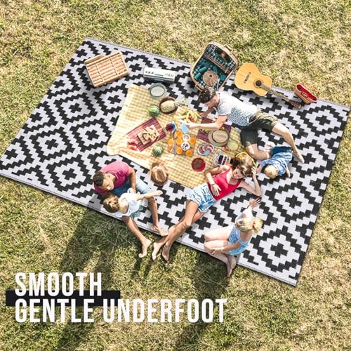 Outdoor Rugs, Outdoor Plastic Straw Rug, Reversible Waterproof Carpet for Camping, Poolside, Garden, BBQ Area, Gazebo Flooring, RV Park & Beach, Square Pattern, Black & White, 5'x8' - color: Square Frames - Black & White, size: 5' x 8'