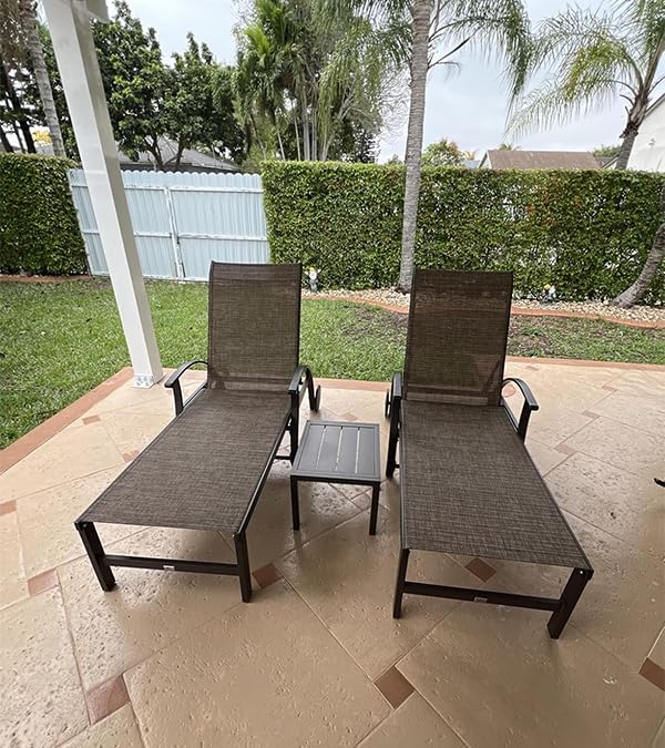 PURPLE LEAF Outdoor Chaise Lounge Chair Set of 3 Patio Pool Lounger Aluminum Chairs with Side Table and Wheels Adjustable Tanning Recliner for Outside Backyard Yard Deck Balcony Beach Brown - color: Brown, size: 2 Chairs with Wheels & 1 Table