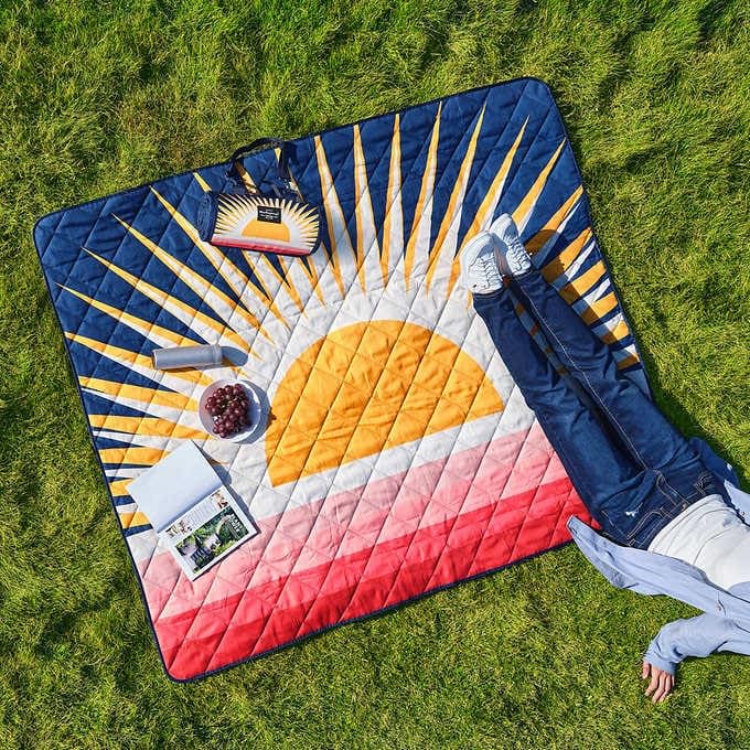 Weatherproof Vintage Outdoor Blanket (60in x 72in) - Portable Picnic Blankets Waterproof Foldable & Beach Blanket Waterproof Sandproof with Carry Strap, Camping Blanket - Foldable Waterproof (Sun) - color: Sun